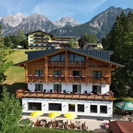 Pensjonat Savisalo 4*